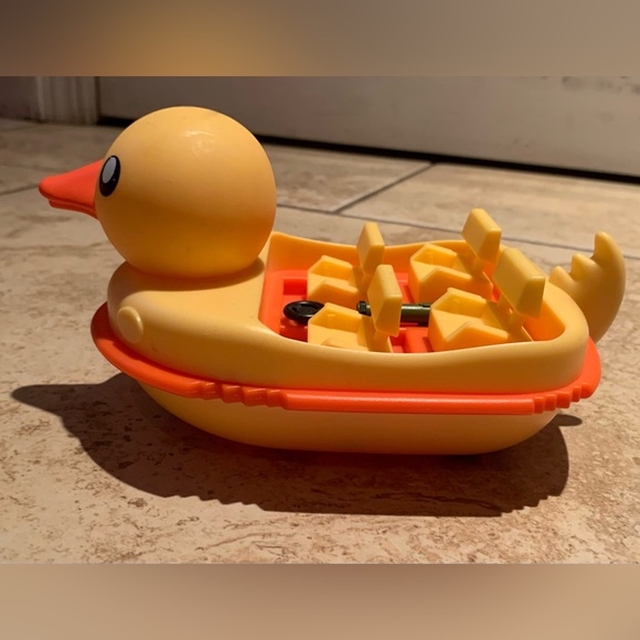 Roblox Sharkbite Duck Boat Vehicle - Picture 3 of 5